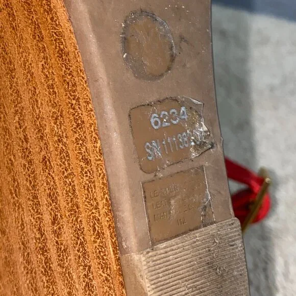 Tory Burch Red Leather T-Strap Wedge Sandals Gold Logo Medallion Women’s - Picture 6 of 7